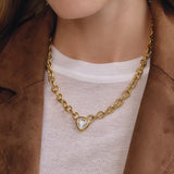 Amara Halsband