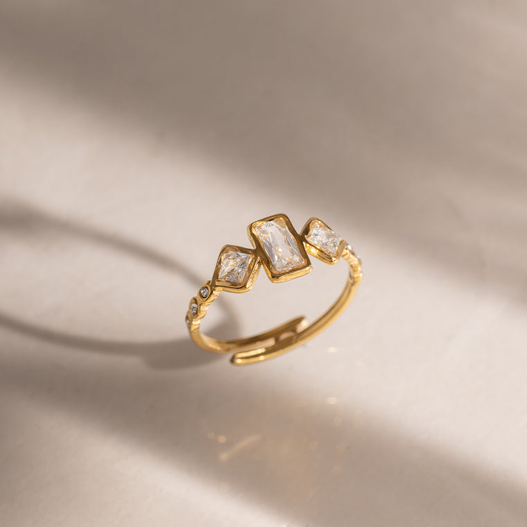 Ela Ring