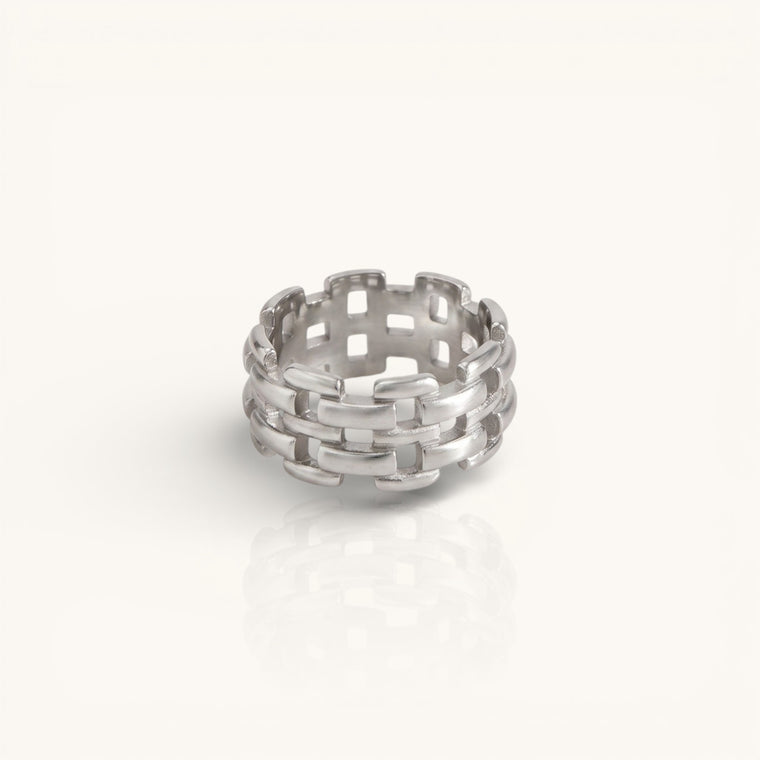 Elina Ring