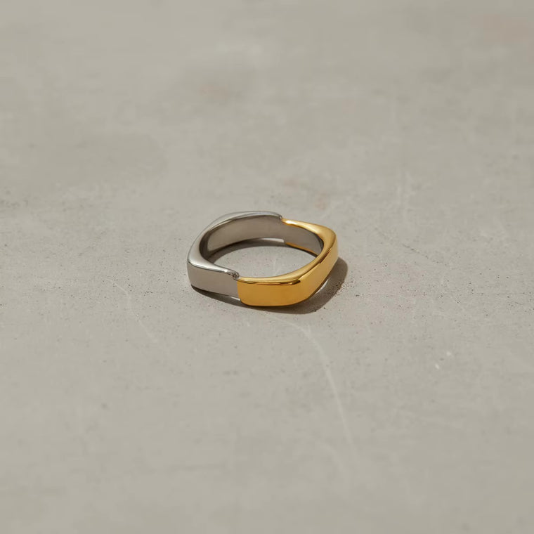 Velora Ring