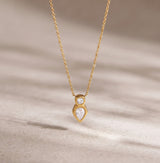 Risa Halsband